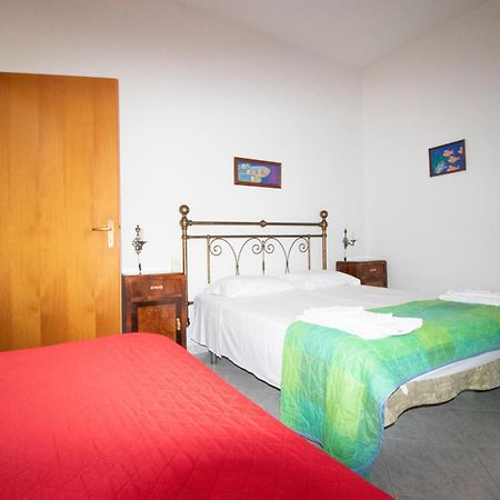 Case Vacanza Cristina Site In Antico Baglio E In Via Abruzzi N 161 Сан-Віто-Ло-Капо Екстер'єр фото